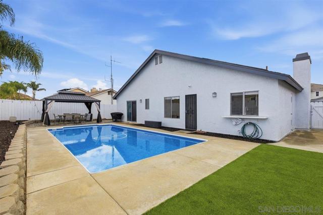 10660 Braverman Drive, Santee CA: https://media.crmls.org/mediaz/29bc73fb-607a-4604-9425-7c02ae0cd99f.jpg