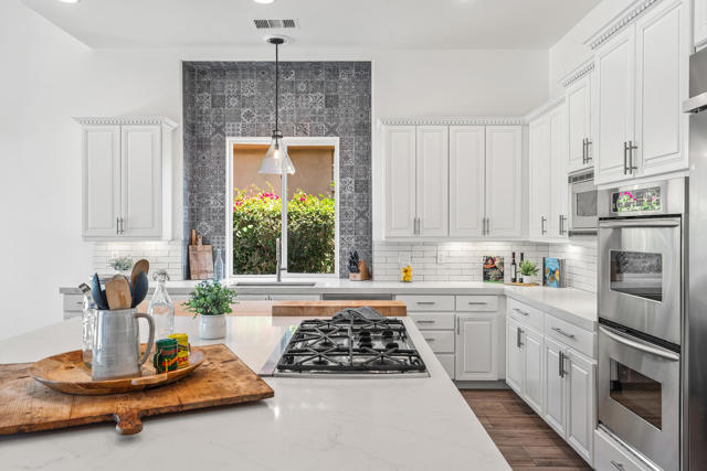 80030 Via Valerosa, La Quinta CA: https://media.crmls.org/mediaz/29bcc885-6713-4965-ade5-10e4e81e073b.jpg