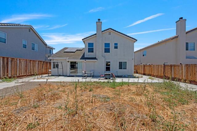 730 Marseille Drive, Hollister CA: https://media.crmls.org/mediaz/29be7676-4ee3-44a7-bad8-1dff7288fc84.jpg