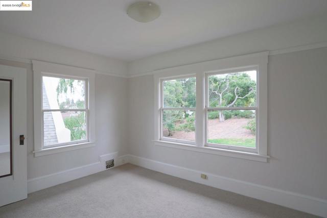 68 Fairview Ave., Piedmont CA: https://media.crmls.org/mediaz/29bec523-df78-4e9b-b9a0-705bc8bdb705.jpg
