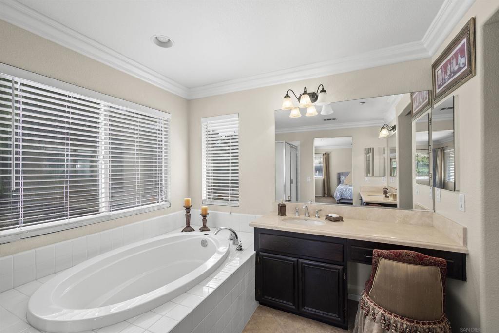 MLS #250041471SD image #30