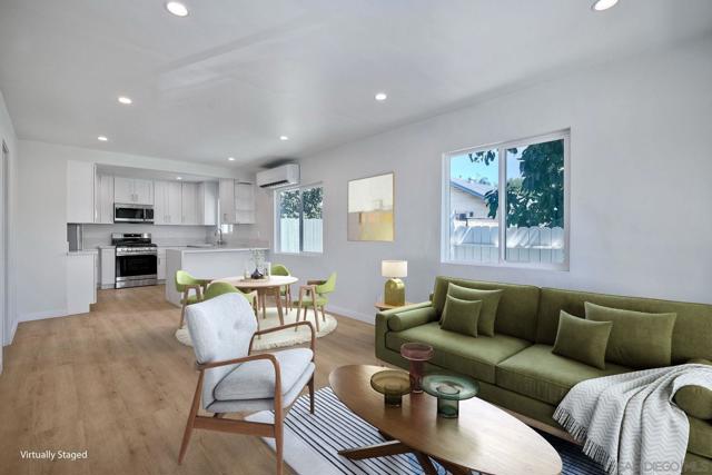 2680 L St, San Diego CA: https://media.crmls.org/mediaz/29c07e70-176c-4509-81fe-7b1dd845153c.jpg