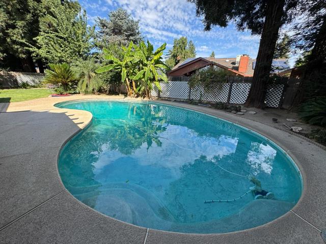 1703 Monte Grosso Drive, Merced CA: https://media.crmls.org/mediaz/29c210c8-cc01-4cdc-b077-1db0ff282ee0.jpg