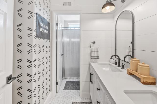 Detail Gallery Image 39 of 75 For 561 Chesterfield Cir, San Marcos,  CA 92069 - 4 Beds | 3 Baths