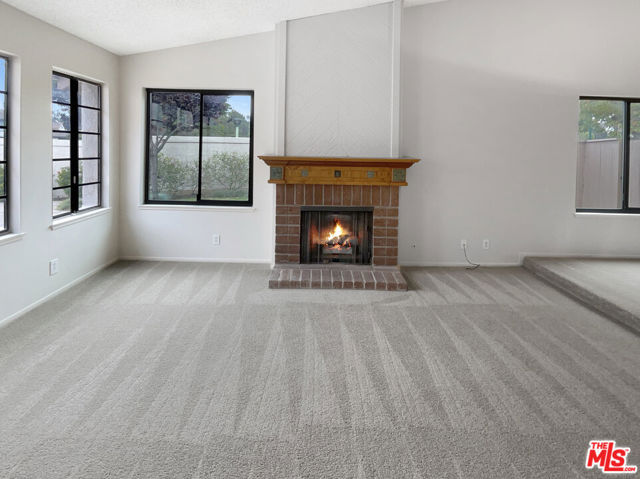 544 Village Road photo 3