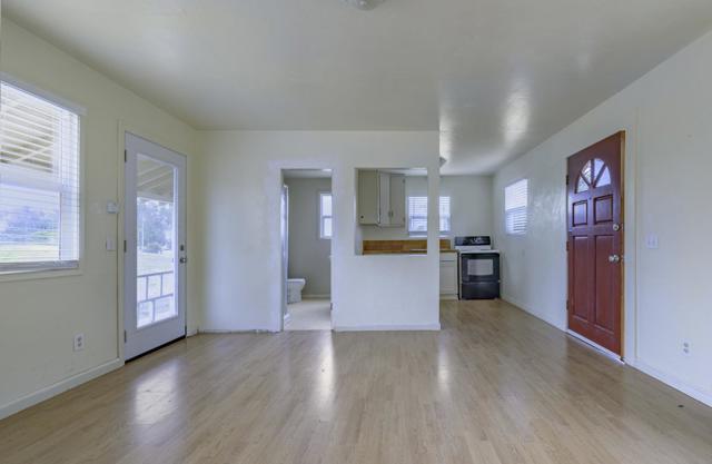 137 Whiting Road, Watsonville CA: https://media.crmls.org/mediaz/29c46ec8-91ac-47f6-b4d9-020c88ca47ba.jpg