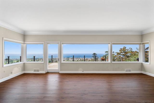 7330 Brodiaea Way, La Jolla CA: https://media.crmls.org/mediaz/29c7c68e-1bcc-4404-9191-72992c7ae9d0.jpg