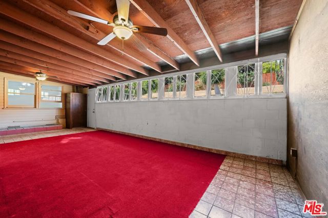 2333 Warwick Avenue, Los Angeles CA: https://media.crmls.org/mediaz/29c7cc7a-790c-4f92-bb80-a85a28d7e73b.jpg