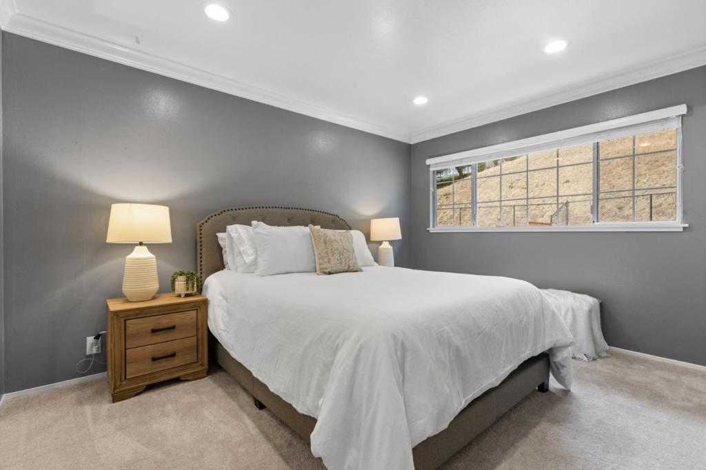 29C89C1B 06D9 447F 9458 Ec275Baf9Be9 1048 Banyan Way, Pacifica, Ca 94044 &Lt;Span Style='BackgroundColor:transparent;Padding:0Px;'&Gt; &Lt;Small&Gt; &Lt;I&Gt; &Lt;/I&Gt; &Lt;/Small&Gt;&Lt;/Span&Gt;