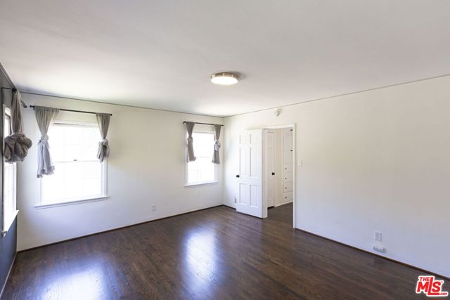 2547 Canyon Drive, Los Angeles CA: https://media.crmls.org/mediaz/29c8c517-6bff-40ac-b105-ada5e4629843.jpg