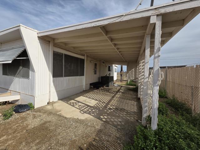 9588 Avenue H, Bombay Beach CA: https://media.crmls.org/mediaz/29c9e336-d5fc-4d42-9ba9-596629da7d4c.jpg