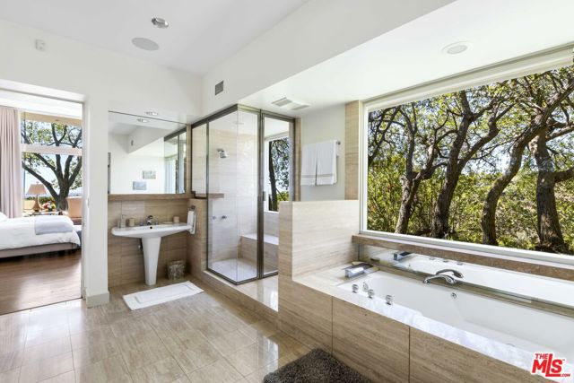 1436 Summitridge Drive, Beverly Hills, California 90210, 4 Bedrooms Bedrooms, ,5 BathroomsBathrooms,Single Family Residence,For Sale,Summitridge,24386157