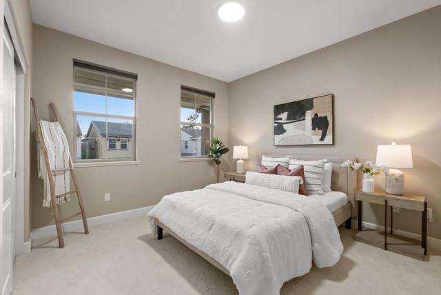 355 Crestview Circle, Daly City CA: https://media.crmls.org/mediaz/29cb6cc6-1b38-4445-b965-1833f886d25a.jpg