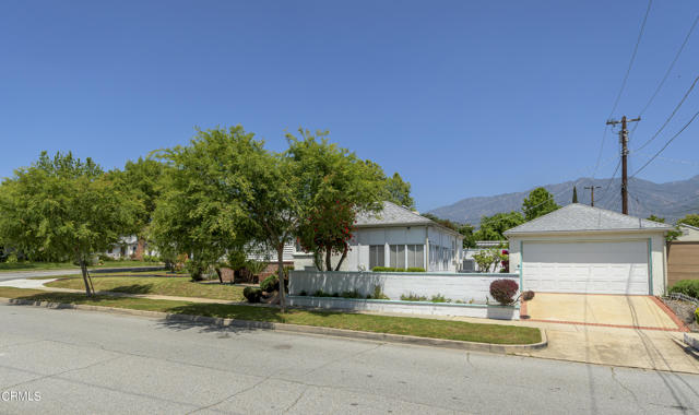 Detail Gallery Image 25 of 25 For 960 Roxbury Dr, Pasadena,  CA 91104 - 3 Beds | 2 Baths