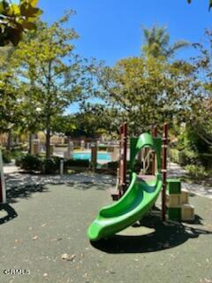 1245 Jamaica Lane, Oxnard CA: https://media.crmls.org/mediaz/29cd81f8-b662-4310-9b60-582ef22a49e3.jpg