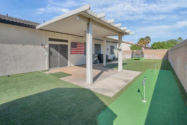 45180 Debbie Drive, La Quinta CA: https://media.crmls.org/mediaz/29cd971b-31a0-4bb7-b886-e3c562a23600.jpg