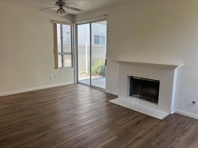 14018 Via Corsini, San Diego CA: https://media.crmls.org/mediaz/29cee1e3-35f0-40a1-9ee9-0a94a3315e37.jpg