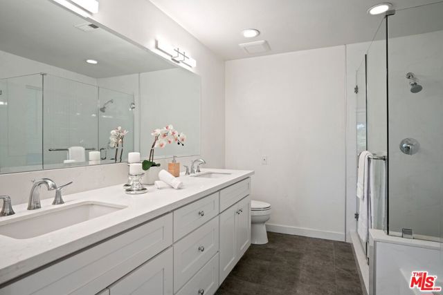 2644 Basil Lane, Los Angeles CA: https://media.crmls.org/mediaz/29cf2331-821c-4d38-a425-b03cc870d100.jpg