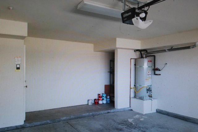 310 Carmel Avenue, Marina CA: https://media.crmls.org/mediaz/29d00267-5c0d-49e8-88fd-87378faa3357.jpg