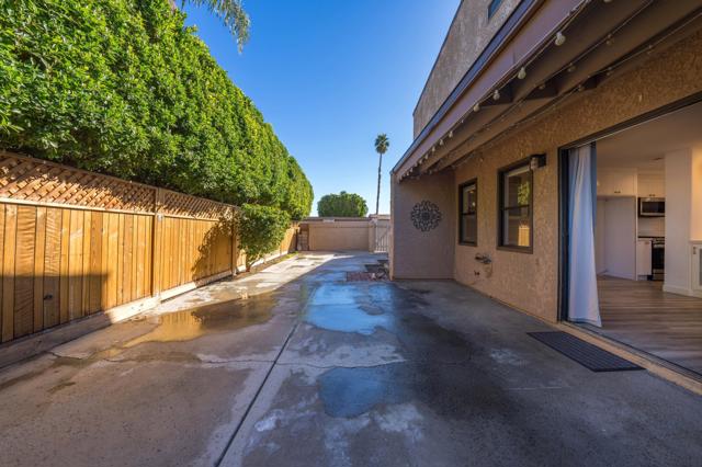 Image 17 of 26 For 74176 Catalina Way