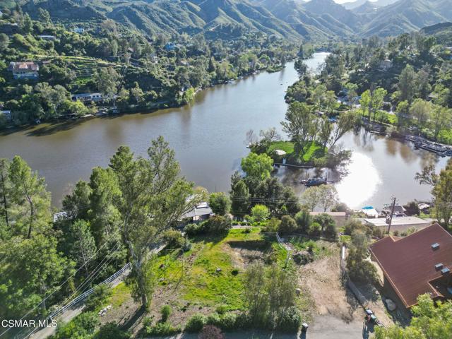2239 Pinecrest Road, Agoura Hills CA: https://media.crmls.org/mediaz/29d0ea5b-e9f7-4929-b295-7a78a3b4017b.jpg