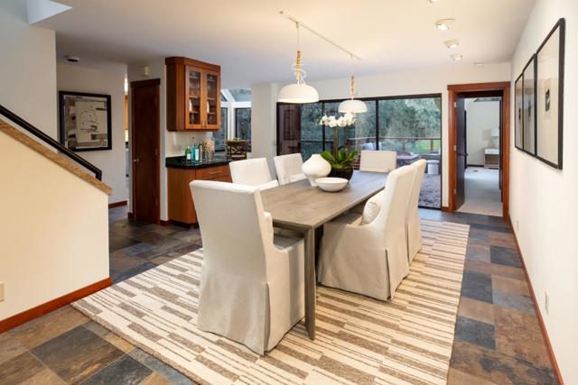 23200 Encinal Court, Los Altos Hills CA: https://media.crmls.org/mediaz/29d0f6d0-8215-4e32-8c38-d7d27ebd65d6.jpg