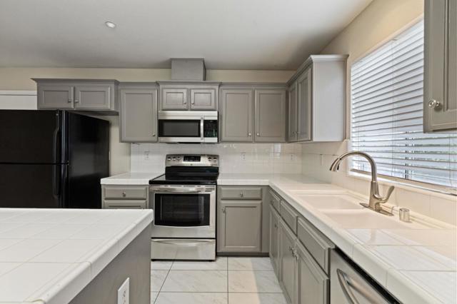 5309 CONTESSA, Fresno CA: https://media.crmls.org/mediaz/29d194cf-1519-4502-a008-c6699a4aea16.jpg