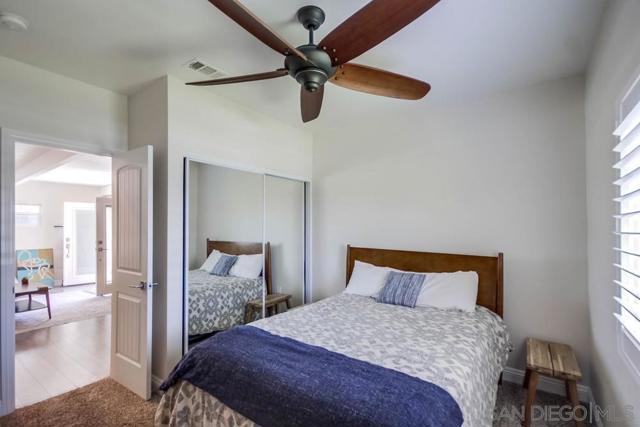 7832 Cinnabar Dr, La Mesa CA: https://media.crmls.org/mediaz/29d1cdae-2649-4e31-81e6-69b070705531.jpg