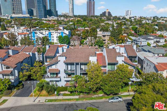 1920 Pandora Avenue, Los Angeles CA: https://media.crmls.org/mediaz/29d408ce-a328-4adf-877a-f0ce3bbf72dd.jpg