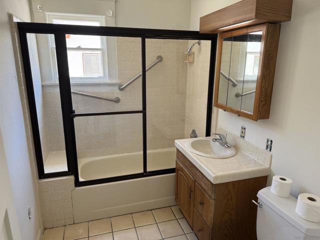 4860 Marlborough Drive, San Diego CA: https://media.crmls.org/mediaz/29d4720e-fffd-4aa1-b0da-f594aa4236d9.jpg