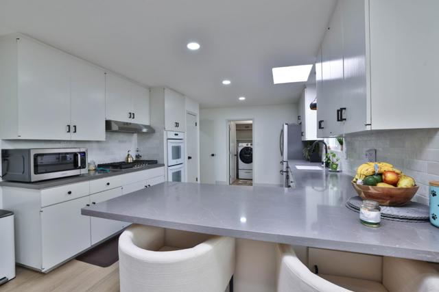 1777 Dahill Lane, Hayward CA: https://media.crmls.org/mediaz/29d47227-9f71-4f7c-81e2-c82c48522af9.jpg