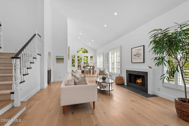 4799 Canterbury Street, Westlake Village CA: https://media.crmls.org/mediaz/29d4ac41-3431-4ad2-9859-d3f58c1ef022.jpg