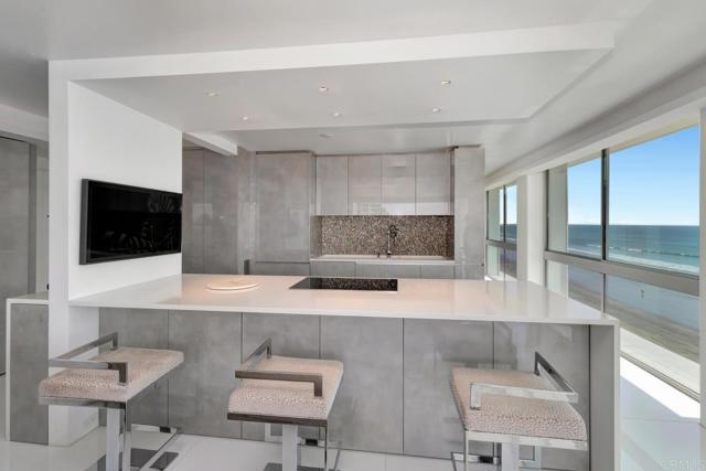 Detail Gallery Image 11 of 40 For 1760 Avenida Del Mundo #504,  Coronado,  CA 92118 - 2 Beds | 2 Baths