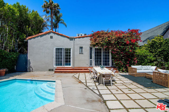 110 S Fuller Avenue, Los Angeles CA: https://media.crmls.org/mediaz/29d5c2db-3279-48d3-a598-aaf23e63ab4f.jpg