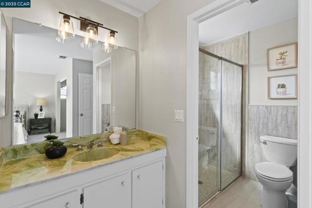 245 Parkview Ter, Vallejo CA: https://media.crmls.org/mediaz/29d88473-93d4-491d-a245-70d84cf114c5.jpg