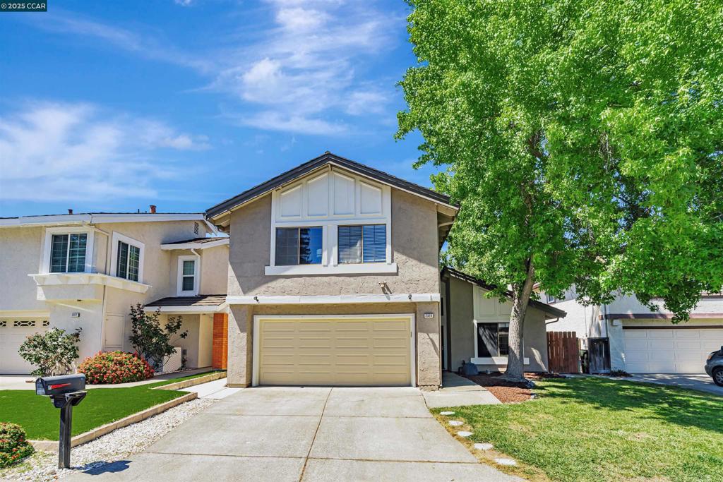 2329 Sweetwater Dr