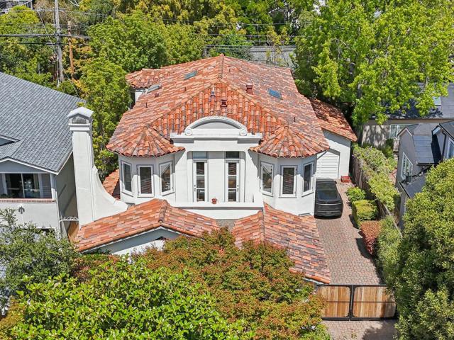 2404 Hillside Drive, Burlingame CA: https://media.crmls.org/mediaz/29d8cd85-8df5-4f47-b9d2-d4b08faf2936.jpg