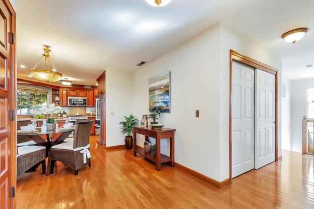 143 Viki Court, Scotts Valley CA: https://media.crmls.org/mediaz/29d8f345-1ba7-4dfd-950e-803f4789983e.jpg