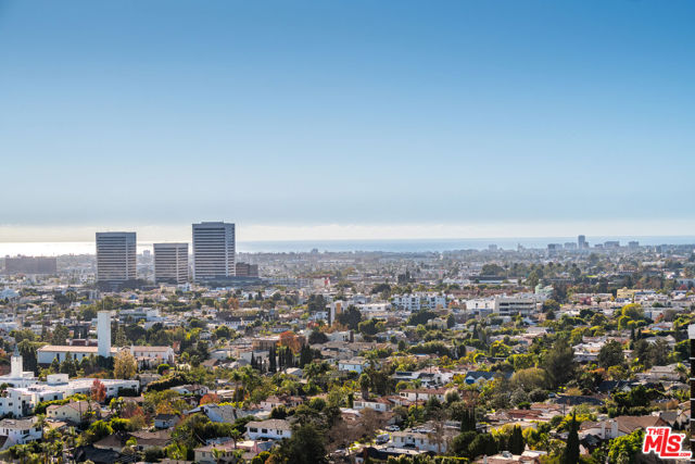 10580 Wilshire Boulevard, Los Angeles CA: https://media.crmls.org/mediaz/29d94bf1-272c-487a-b855-ff77e9a93043.jpg