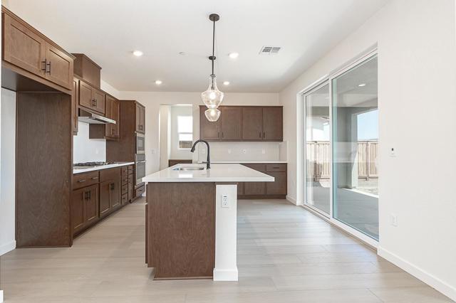 3049 Benetti Street, Lathrop CA: https://media.crmls.org/mediaz/29d9f884-a274-49ee-9611-8ca96485b39d.jpg