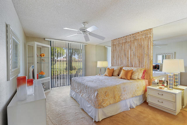 51 Sunrise Drive, Rancho Mirage CA: https://media.crmls.org/mediaz/29da5675-97fb-41a9-a21c-79e8149c6806.jpg