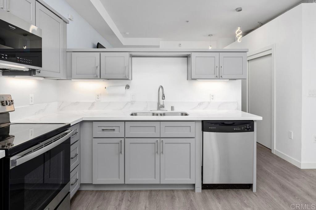 889 Date Street - photo 13