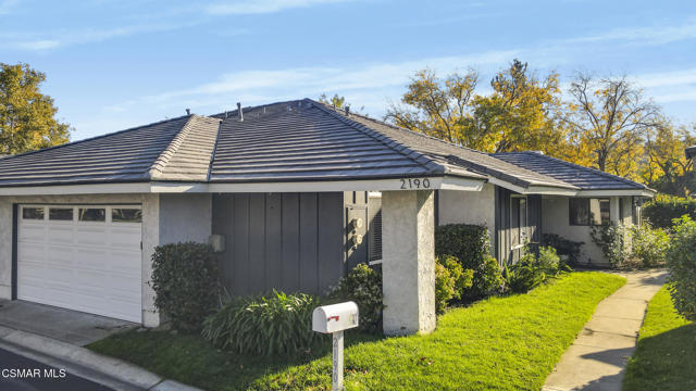 2190 Westshore Lane, Westlake Village CA: https://media.crmls.org/mediaz/29dc8534-f27d-42d2-9d80-5310ecae9354.jpg