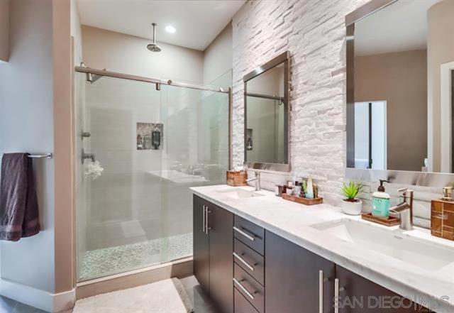 7824 Inception Way, San Diego CA: https://media.crmls.org/mediaz/29dcab4e-da99-4ef3-9fb4-1504300199d7.jpg
