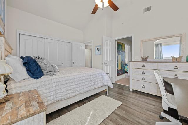 441 Tierra Del Sol, Hollister CA: https://media.crmls.org/mediaz/29ddeca2-2eca-4b8c-b100-e1c554f9966f.jpg