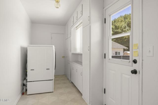 4226 Hitch Boulevard, Moorpark CA: https://media.crmls.org/mediaz/29de2d55-ff54-449f-a260-fe7525f60a28.jpg