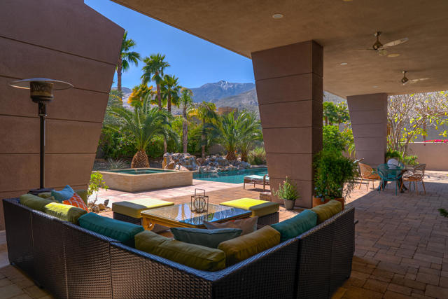 463 Lautner Lane, Palm Springs CA: https://media.crmls.org/mediaz/29df36f7-c966-45b1-9f60-0867240bd9aa.jpg