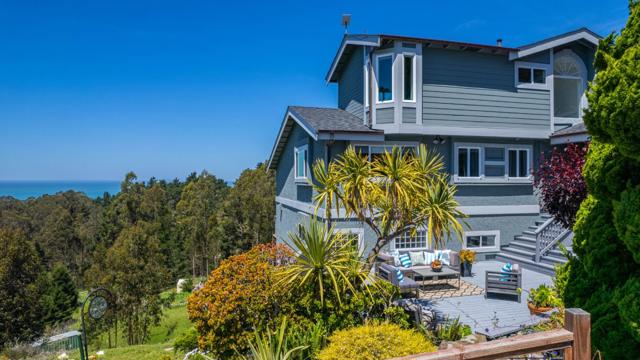 770 Alta Vista Road, Montara CA: https://media.crmls.org/mediaz/29df4e30-7143-4290-a0c3-991197dc5cfd.jpg