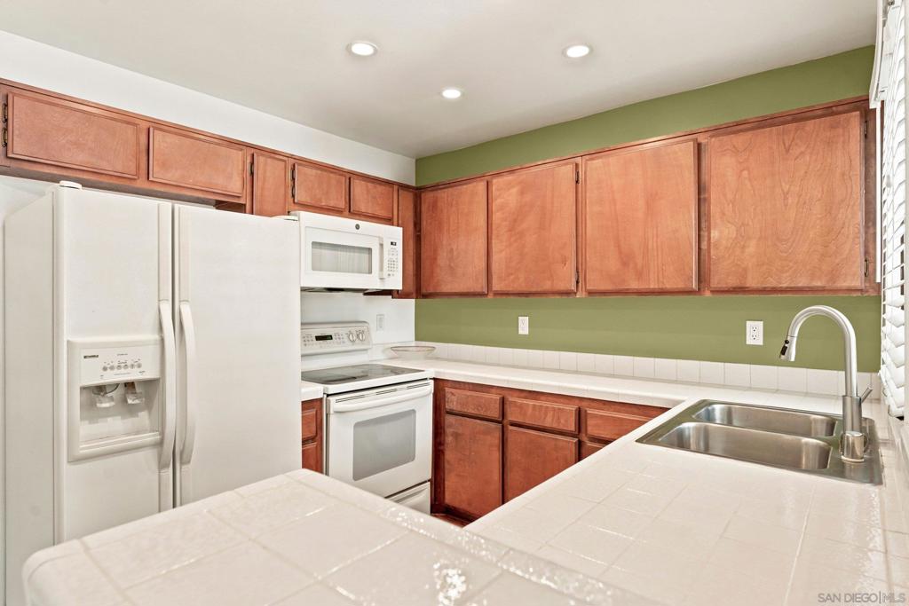 2425 Cranston Drive - photo 13
