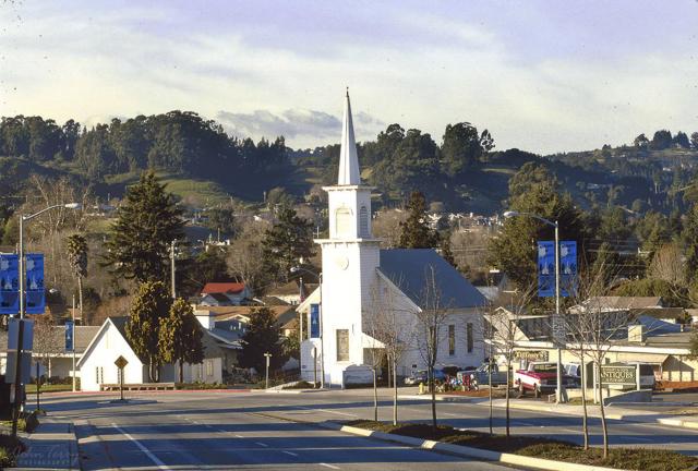 3475 N Main Street, Soquel CA: https://media.crmls.org/mediaz/29e15252-101b-47b5-8dc0-79dd4b15de96.jpg